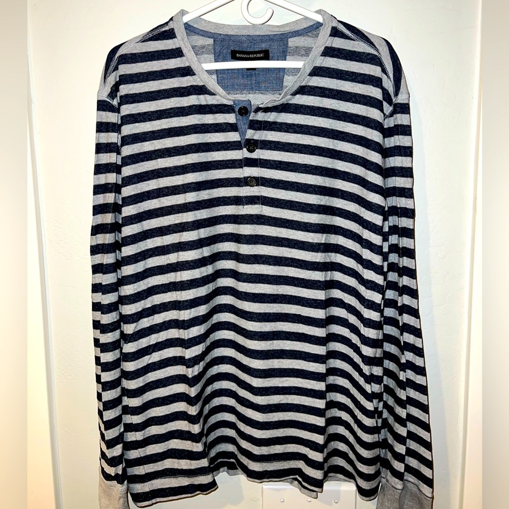 Banana Republic Navy and Gray Striped Henley Shirt